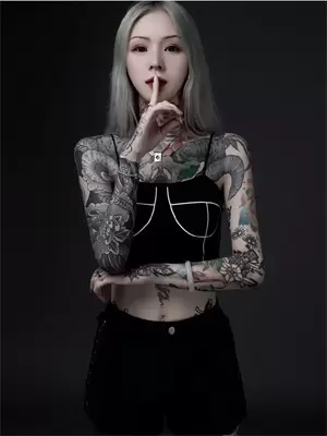 桃花落尽李花开
